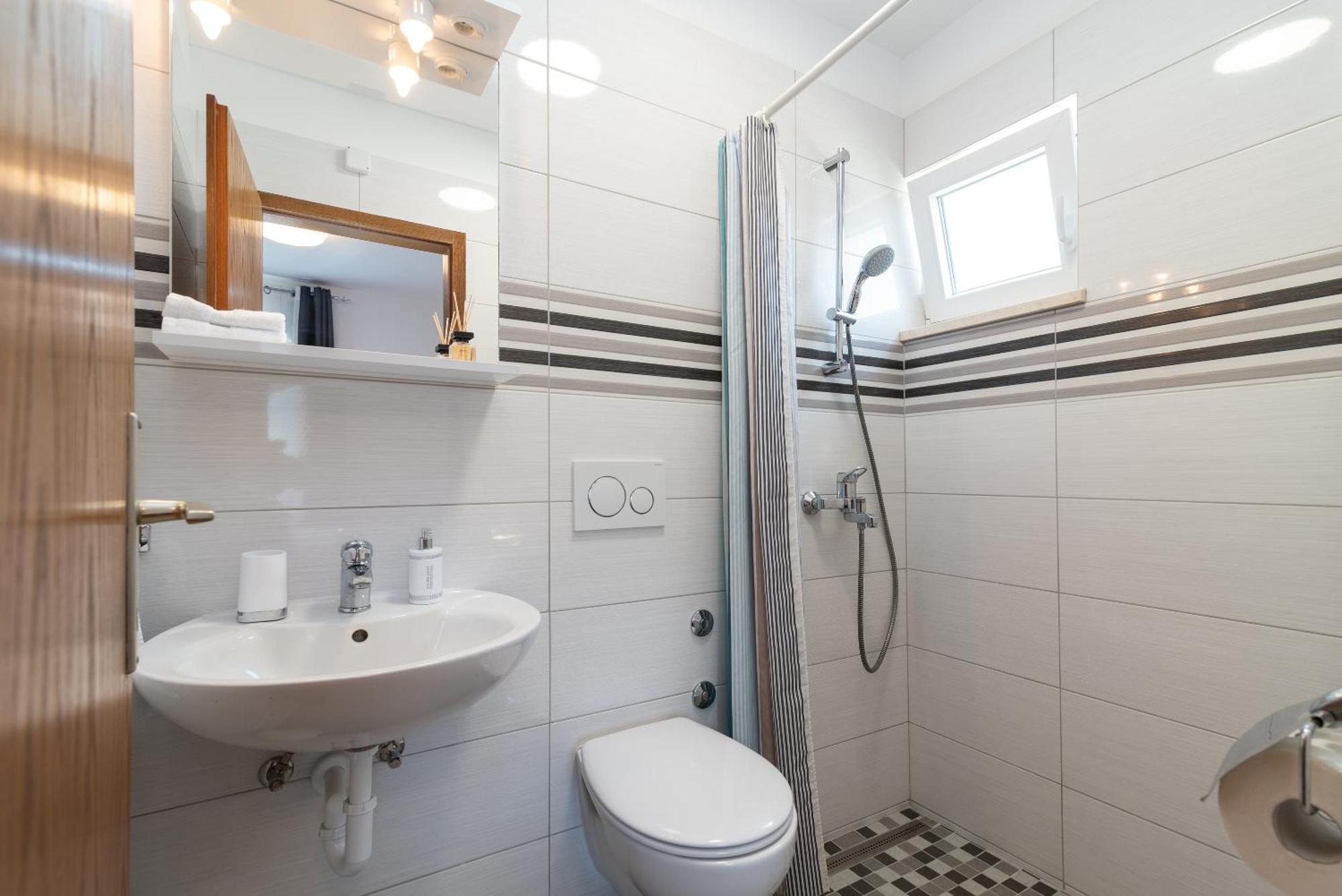 Apartments Bozan โตรกีร์ ห้อง รูปภาพ